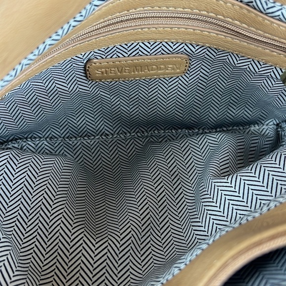 Vintage Steve Madden Clutch Handbag Tan Black Missing Crossbody Strap - Picture 9 of 10